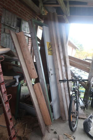 Div. paller, træ m.v. (se billeder)