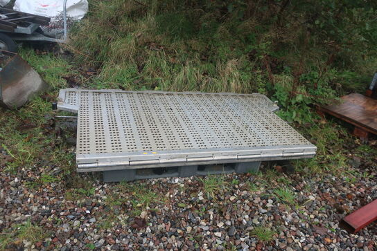 Foldebagsmæk til trailer