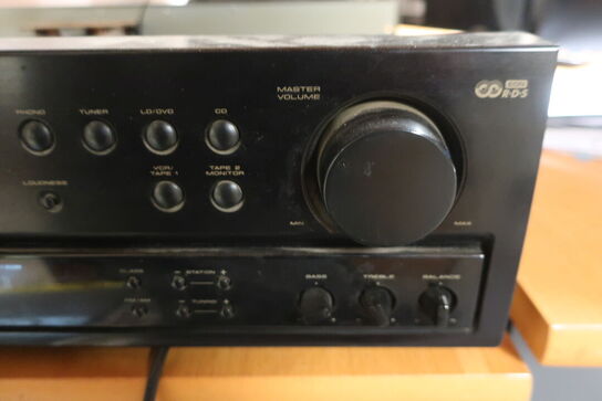 Forstærker/reciever PIONEER VSX-405RDS inkl. LG højttalere