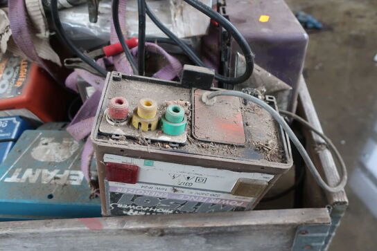 Div. ældre forsyninger til strømhegn