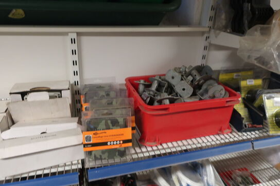 5 fag reoler inkl. indhold (hegnstilbehør m.v.) (se billeder)