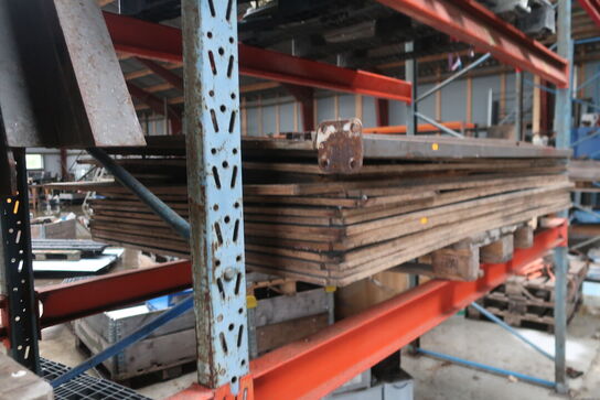 Hyldeplader til pallereol samt gavlstige