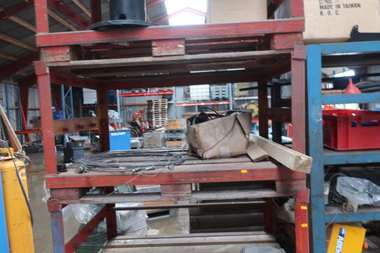 4 stk. palle m. stålstativer