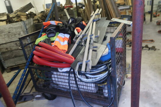 Gitterbur m. indhold