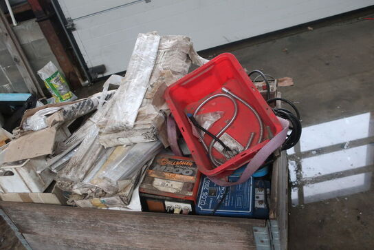 Div. ældre forsyninger til strømhegn