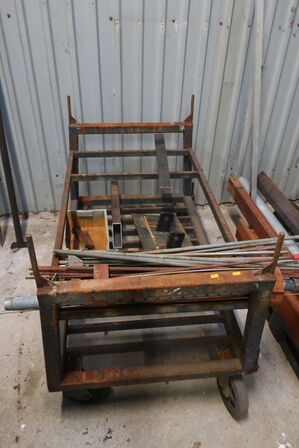 Div. rå stålemner inkl. vogn