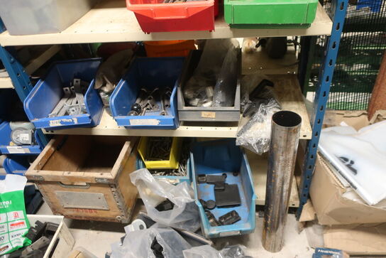 3 fag reoler inkl. indhold (se billeder)