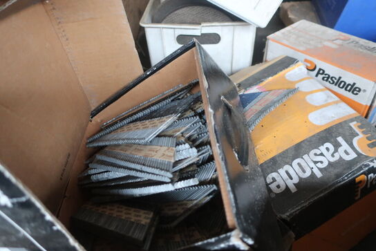 Palle m. div. indhold (se billeder)