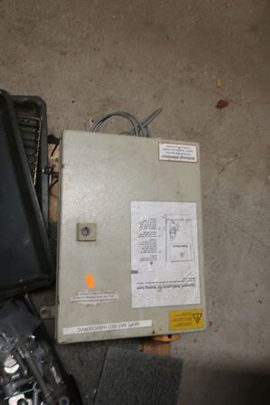 Indhold på bord (se billeder)