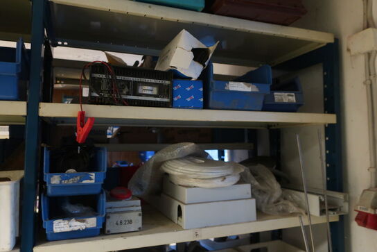 3 fag reoler inkl. indhold (se billeder)