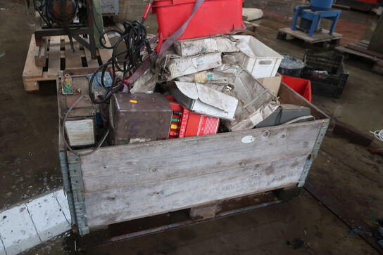 Div. ældre forsyninger til strømhegn