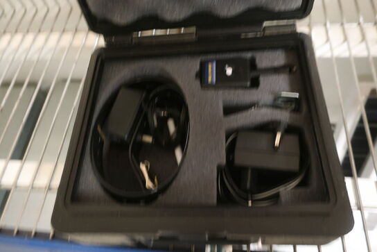 2 fag salgsreoler inkl. indhold (se billeder)