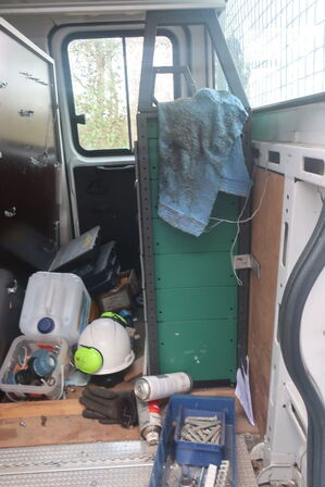 Ladbil/mandskabsvogn IVECO 35C21 3,0D