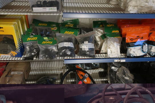 5 fag reoler inkl. indhold (hegnstilbehør m.v.) (se billeder)