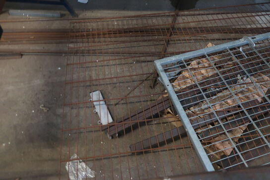 Div. metalemner (påbegyndt chassis, rionet, emner på gulv)