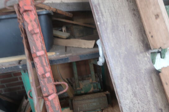 Div. paller, træ m.v. (se billeder)