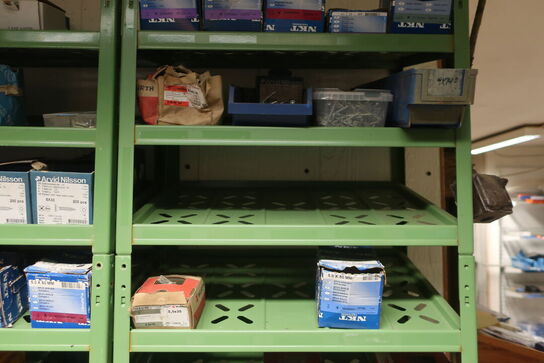 8 fag reoler inkl. indhold (se billeder)