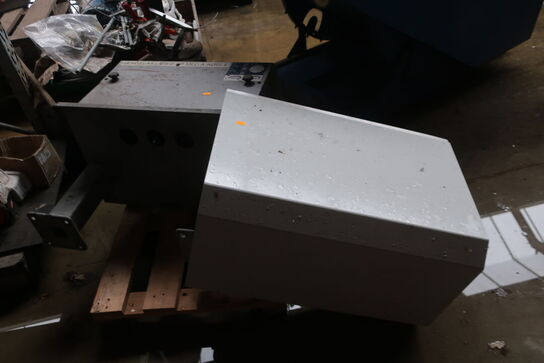 Skabe til bomstyring