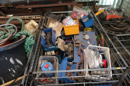 4 stålbure inkl. indhold