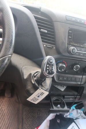 Ladbil/mandskabsvogn IVECO 35C21 3,0D