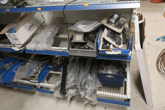 2 fag salgsreoler inkl. indhold (se billeder)