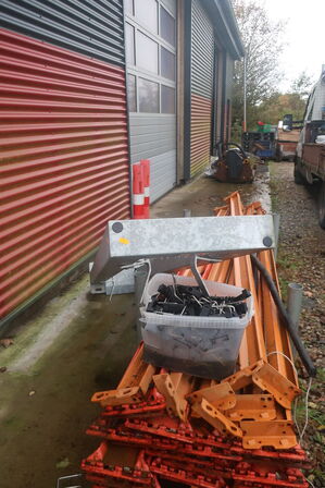 Pylon/lågestop i galv.