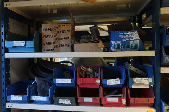 3 fag reoler inkl. indhold (se billeder)