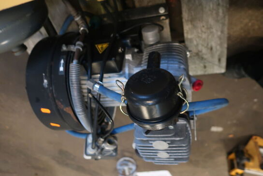 Kompressor KAESER (adskilt)