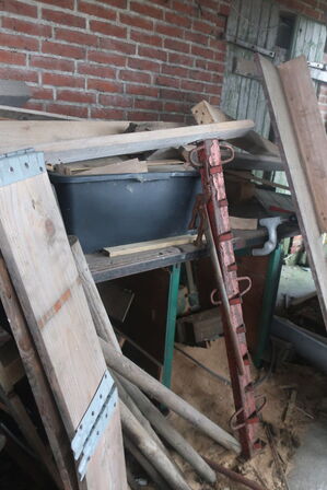 Div. paller, træ m.v. (se billeder)