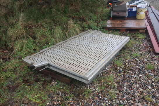 Foldebagsmæk til trailer