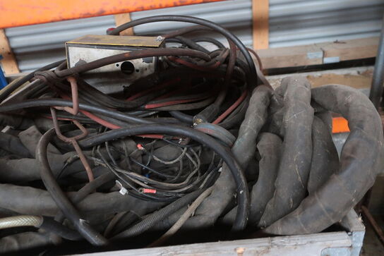 Palle m. div. indhold til svejseværk m.v. (se billeder)