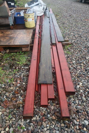 Div. metalemner, træ m.v. (se billeder)