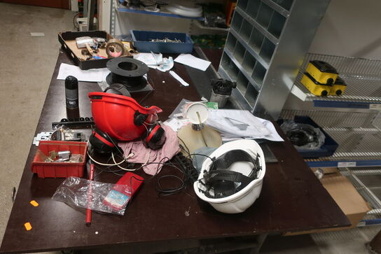 Murerbukke/bord inkl. indhold