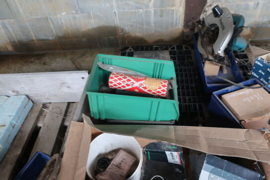 Paller m. div. indhold (se billeder)