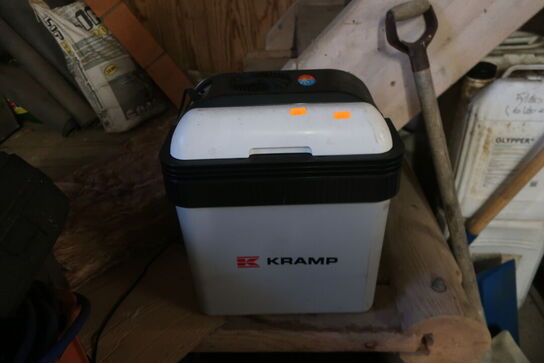 Div. hegnspæle m.v. (se billeder)