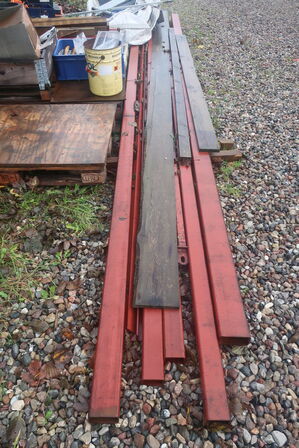 Div. metalemner, træ m.v. (se billeder)