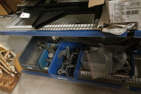 2 fag salgsreoler inkl. indhold (se billeder)