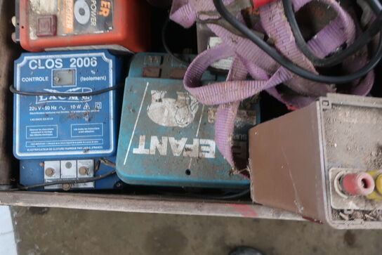 Div. ældre forsyninger til strømhegn