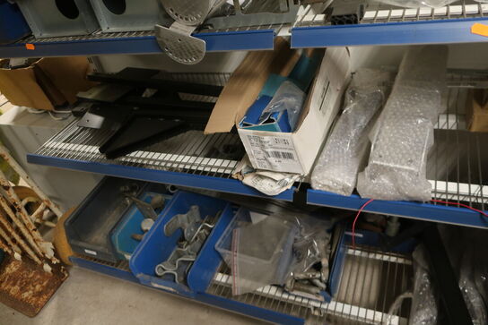 2 fag salgsreoler inkl. indhold (se billeder)