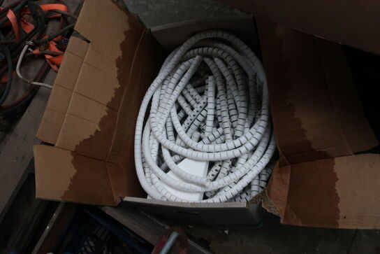 Palle m. div. indhold (se billeder)