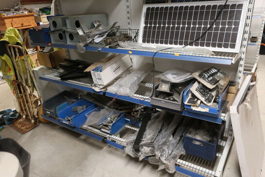 2 fag salgsreoler inkl. indhold (se billeder)