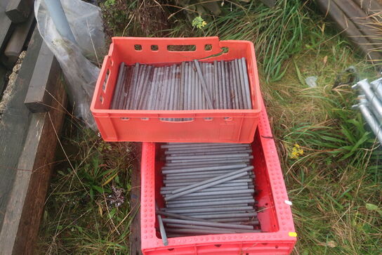 2 ks. gevindstænger galv.