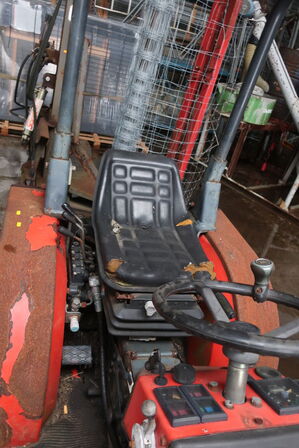 Minitraktor/redskabsbærer ANTONIO CARRARO Tigretrac