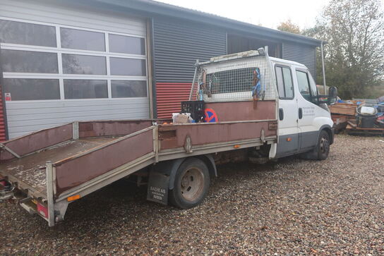 Ladbil/mandskabsvogn IVECO 35C21 3,0D
