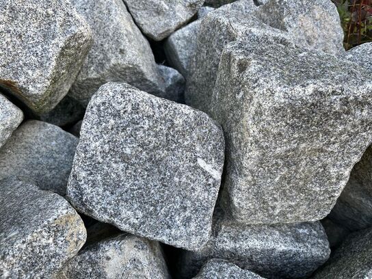 Assoreret Fliser og Brosten m.m