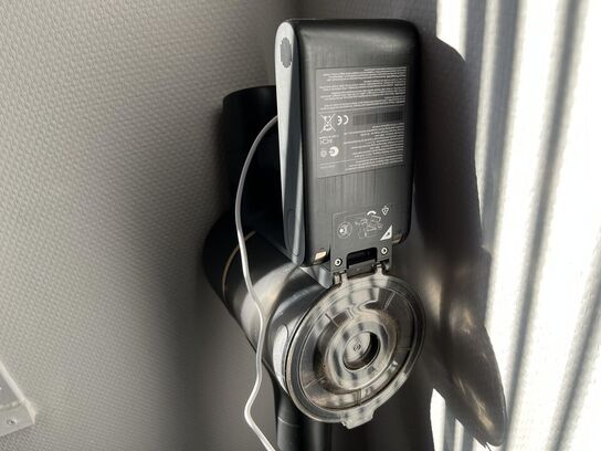 Trådløs Støvsuger m. Lader