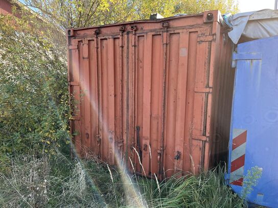 20 Fods Containere med indhold