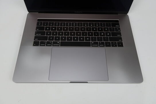 Apple Macbook Pro 15,4"