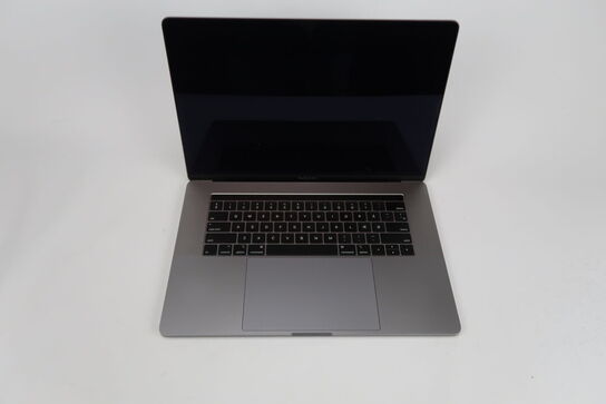 Apple Macbook Pro 15,4"