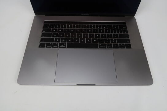 Apple Macbook Pro 15,4" LÆS BESKRIVELSE